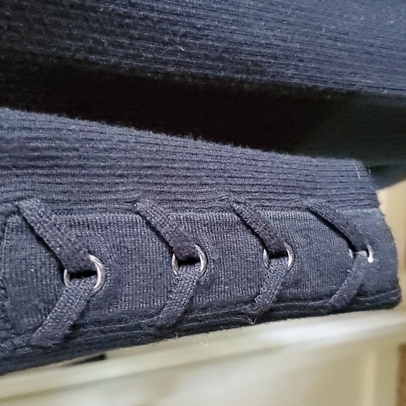 Lacing Detail Knit LBD - Picture 3 of 6